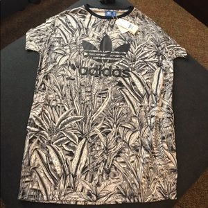 ADIDAS NWT LARGE OVERSIZED TEEE/DRESS WITH POCKETS